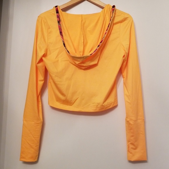 Crop Running Top Reebok - Picture 2 of 3